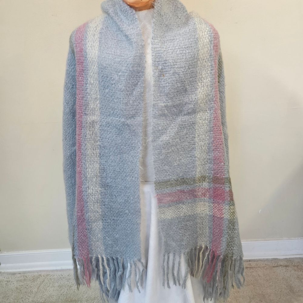 SUZANNE SCHWARTZ Kentucky Handwoven Mohair Wool Knit Shawl Wrap Scarf 29"x82" - Picture 2 of 9